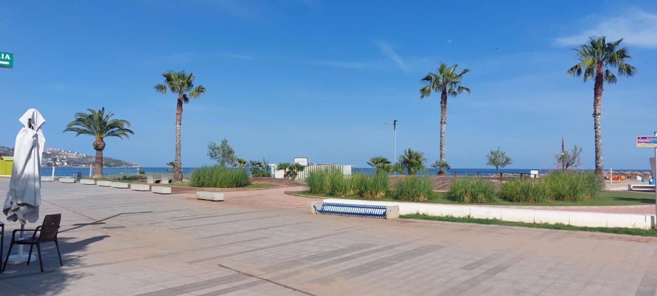 Casa Adosada Gran Avenida Con Billar Benicàssim Exteriér fotografie